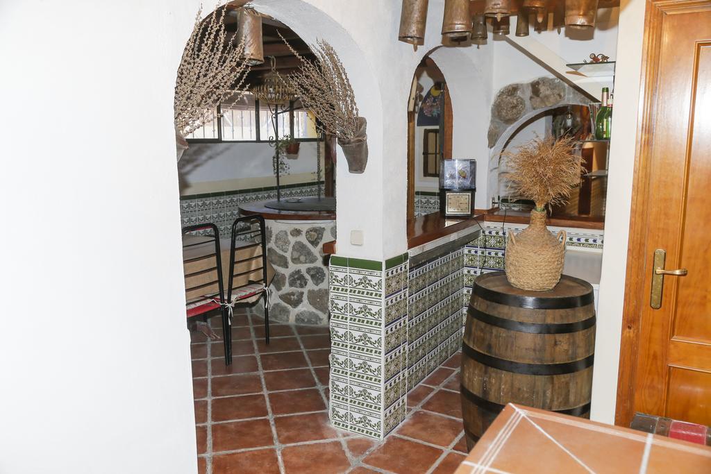 En Casa De Carlos Ortigosa del Monte Exteriör bild