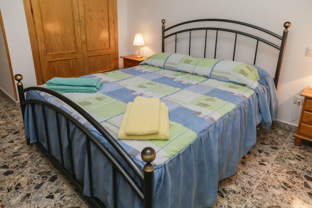 En Casa De Carlos Ortigosa del Monte Exteriör bild
