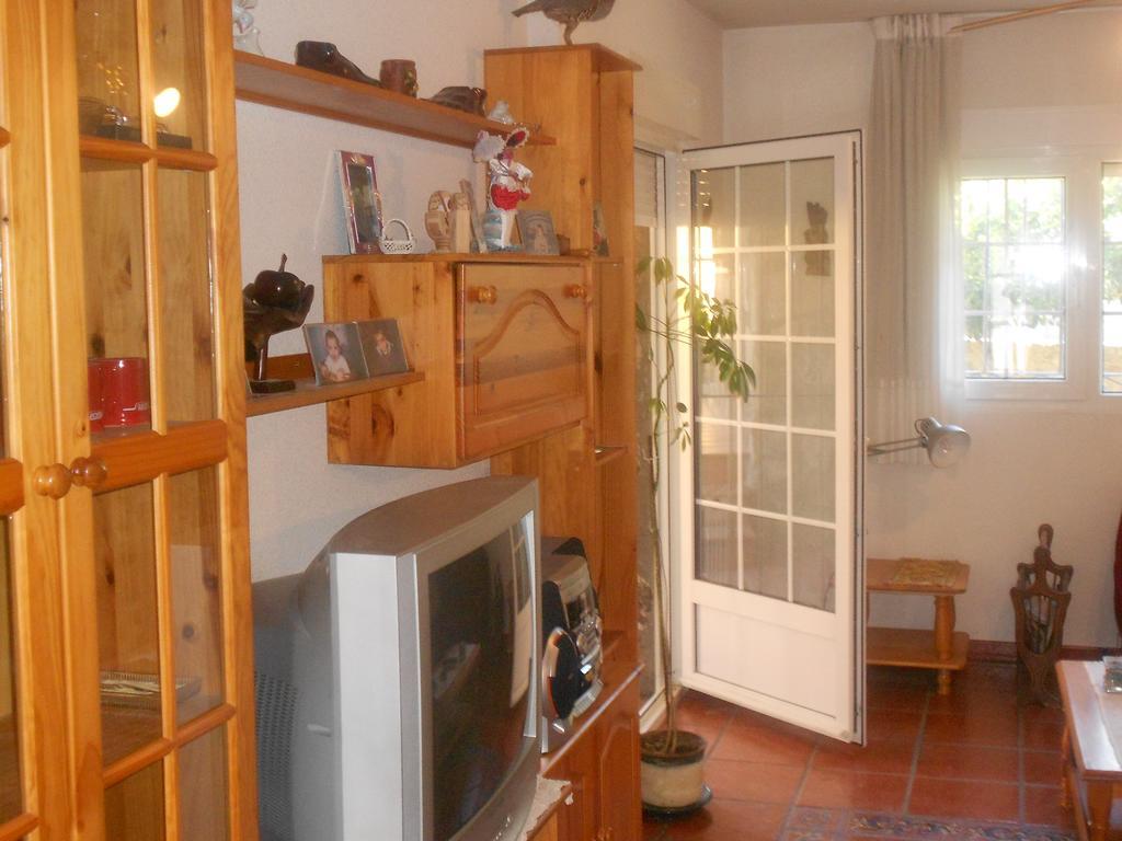 En Casa De Carlos Ortigosa del Monte Exteriör bild